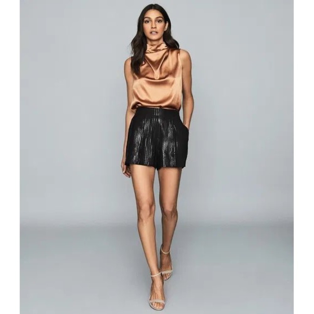 NWT REISS Briar Shimmer Shorts Black Metallic Stripe Pleated Size 0 Chic Sexy